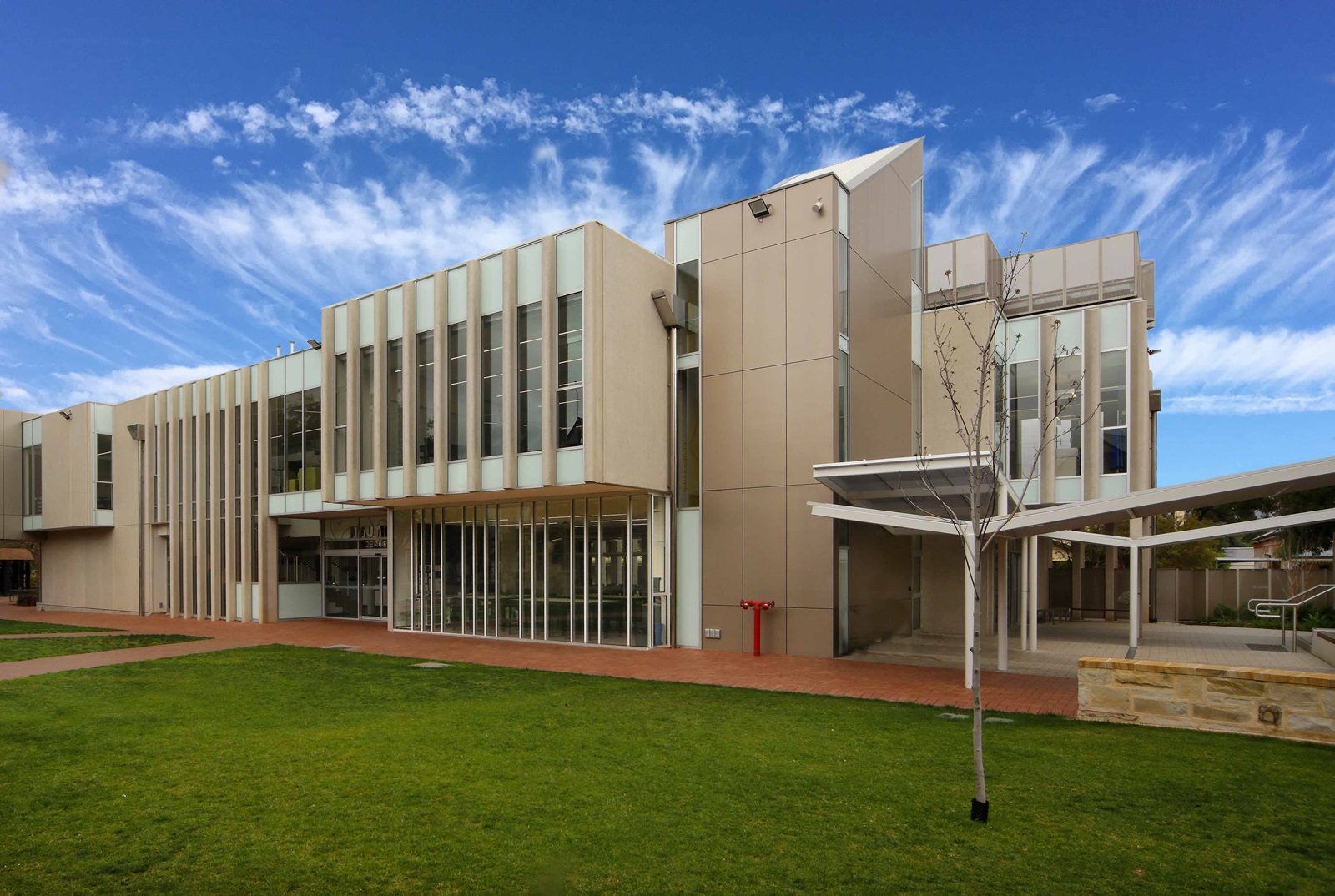 Viridian Glass – Nautilus Centre, Concordia College